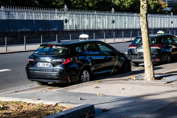 Paris France September 2022 Taxi Driving Streets Paris Mode Transport — Stock Photo, Image