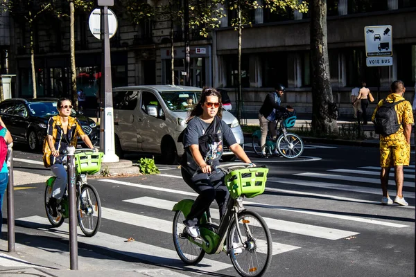 París Francia Septiembre 2022 Las Personas Bicicleta Las Calles Las — Foto de Stock