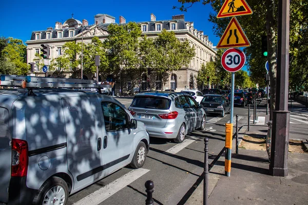フランス 9月14 2022パリ 象徴的な都市とフランスの首都の通りの交通渋滞 — ストック写真