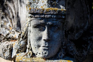 Reims, Fransa - 22 Eylül 2022 Kuzey Mezarlığı Reims şehrindeki en eski mezarlıktır. 18. yüzyılın sonunda inşa edilen bina, ünlü Reims vatandaşlarının kalıntılarını içeriyor.