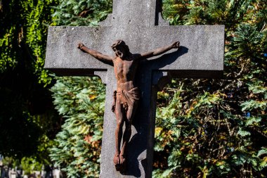 Reims, Fransa - 22 Eylül 2022 Kuzey Mezarlığı Reims şehrindeki en eski mezarlıktır. 18. yüzyılın sonunda inşa edilen bina, ünlü Reims vatandaşlarının kalıntılarını içeriyor.