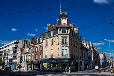 Reims, Fransa - 22 Eylül 2022 Cityscape and architecture of Reims, sembolik bir şehir ve Fransa Şampanya 'nın başkenti