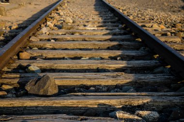 Oswiecim, Polonya - 7 Ekim 2022 Birkenau, Üçüncü Reich 'taki en büyük toplama kampı kompleksi, hem toplama kampı hem de Yahudileri yok etmek için inşa edilmiş bir imha merkezi.
