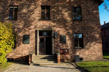 Oswiecim, Polonya - 7 Ekim 2022 Auschwitz, Üçüncü Reich 'taki en büyük toplama kampı kompleksi, hem toplama kampı hem de Yahudi halkını yok etmek için inşa edilmiş bir imha merkezi.
