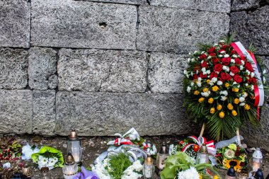Oswiecim, Polonya - 7 Ekim 2022 Auschwitz, Üçüncü Reich 'taki en büyük toplama kampı kompleksi, hem toplama kampı hem de Yahudi halkını yok etmek için inşa edilmiş bir imha merkezi.