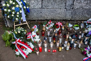 Oswiecim, Polonya - 7 Ekim 2022 Auschwitz, Üçüncü Reich 'taki en büyük toplama kampı kompleksi, hem toplama kampı hem de Yahudi halkını yok etmek için inşa edilmiş bir imha merkezi.