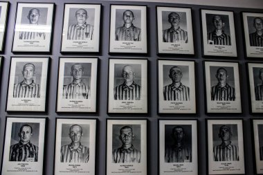 Oswiecim, Polonya - 7 Ekim 2022 Auschwitz, Üçüncü Reich 'taki en büyük toplama kampı kompleksi, hem toplama kampı hem de Yahudi halkını yok etmek için inşa edilmiş bir imha merkezi.