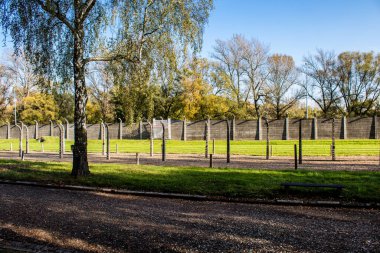 Oswiecim, Polonya - 7 Ekim 2022 Auschwitz, Üçüncü Reich 'taki en büyük toplama kampı kompleksi, hem toplama kampı hem de Yahudi halkını yok etmek için inşa edilmiş bir imha merkezi.