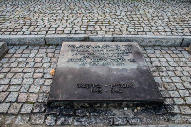 Oswiecim, Polonya - 7 Ekim 2022 Birkenau, Üçüncü Reich 'taki en büyük toplama kampı kompleksi, hem toplama kampı hem de Yahudileri yok etmek için inşa edilmiş bir imha merkezi.