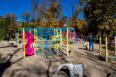 Rusya 'nın Ukrayna' daki Kyiv 'e füze saldırısı sonrası 10 Ekim 2022' de büyük Rus füze saldırıları gerçekleşti. Füzeler Kyiv şehrinin dört yerine isabet etti. 9 kişi öldü ve 36 kişi yaralandı.