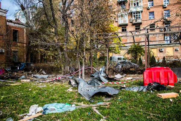 Aftermath Massive Russian Missile Attacks Debris Littering Ground Samsung Office — Stock Photo, Image