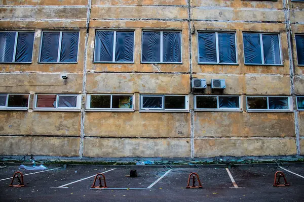 Після Потужних Російських Ракетних Ударів Уламки Заполонили Будівлю Кабінету Самсун — стокове фото