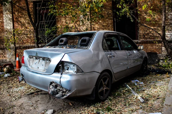 Sequência Ataques Maciços Mísseis Russos Carros Torno Prédio Escritórios Samsung — Fotografia de Stock