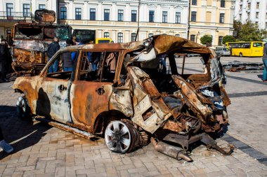 Yok edilen Rus askeri donanım sergisi, Rusya 'nın 2022 yılında Ukrayna' yı işgali sırasında ele geçirilen ve imha edilen Rus askeri teçhizatlarının yer aldığı açık hava sergisi.