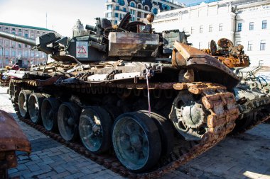 Yok edilen Rus askeri donanım sergisi, Rusya 'nın 2022 yılında Ukrayna' yı işgali sırasında ele geçirilen ve imha edilen Rus askeri teçhizatlarının yer aldığı açık hava sergisi.