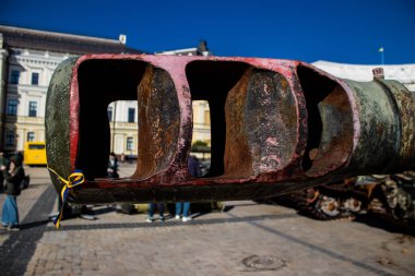 Yok edilen Rus askeri donanım sergisi, Rusya 'nın 2022 yılında Ukrayna' yı işgali sırasında ele geçirilen ve imha edilen Rus askeri teçhizatlarının yer aldığı açık hava sergisi.