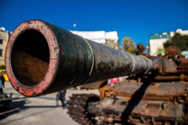 Yok edilen Rus askeri donanım sergisi, Rusya 'nın 2022 yılında Ukrayna' yı işgali sırasında ele geçirilen ve imha edilen Rus askeri teçhizatlarının yer aldığı açık hava sergisi.