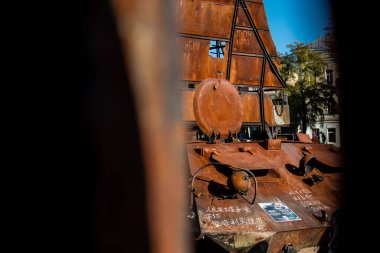 Yok edilen Rus askeri donanım sergisi, Rusya 'nın 2022 yılında Ukrayna' yı işgali sırasında ele geçirilen ve imha edilen Rus askeri teçhizatlarının yer aldığı açık hava sergisi.