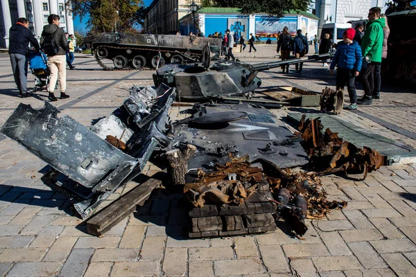 Yok edilen Rus askeri donanım sergisi, Rusya 'nın 2022 yılında Ukrayna' yı işgali sırasında ele geçirilen ve imha edilen Rus askeri teçhizatlarının yer aldığı açık hava sergisi.