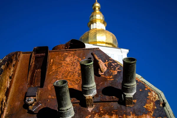 Yok edilen Rus askeri donanım sergisi, Rusya 'nın 2022 yılında Ukrayna' yı işgali sırasında ele geçirilen ve imha edilen Rus askeri teçhizatlarının yer aldığı açık hava sergisi.