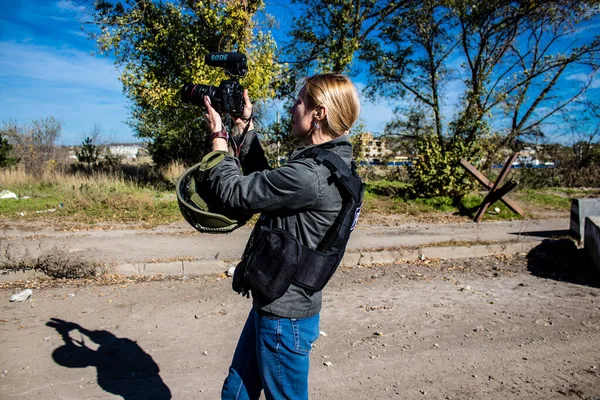 Retrato Lenka Klicperova Este Excelente Jornalista Fotógrafo Cobre Guerra Ucrânia — Fotografia de Stock