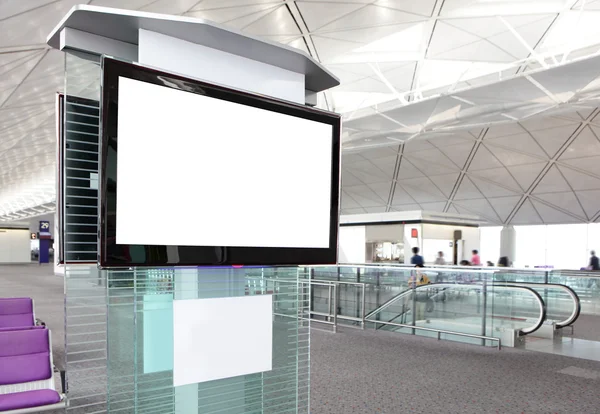 LCD tv op de luchthaven — Stockfoto