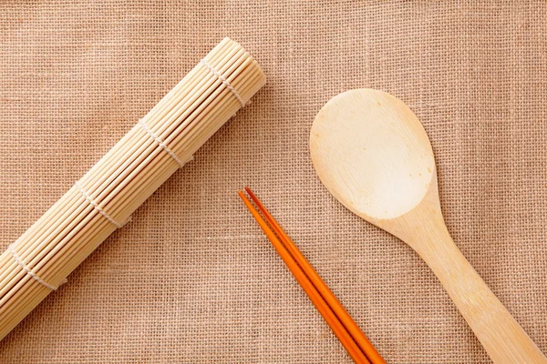 Kinesiska bordsserviser av trä — Stockfoto