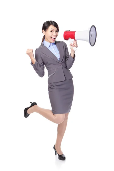 Femme d'affaires heureuse avec un mégaphone — Photo