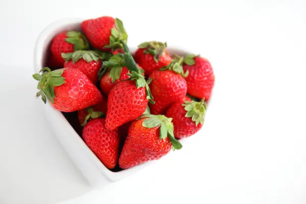 Juicy red strawberries — Stock Photo, Image