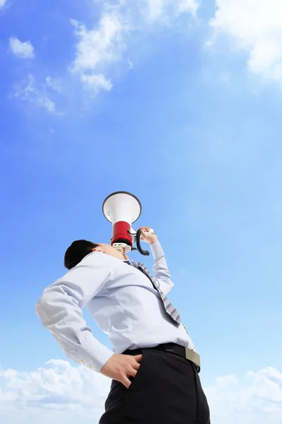 Hombre gritando megáfono — Foto de Stock