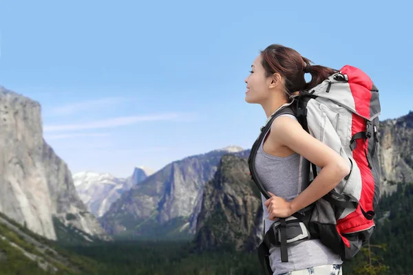 Woman Hiker with backpack — Stock Photo, Image