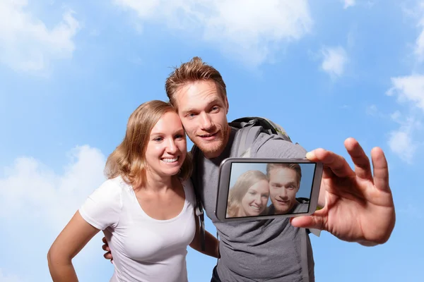 Happy couple selfie by smart phone — Stock Photo, Image