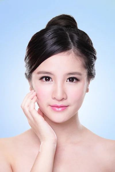 Attractive Skin care woman face — Stock Photo, Image