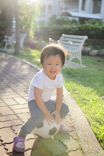 Happy child with soccer — Stock Photo, Image