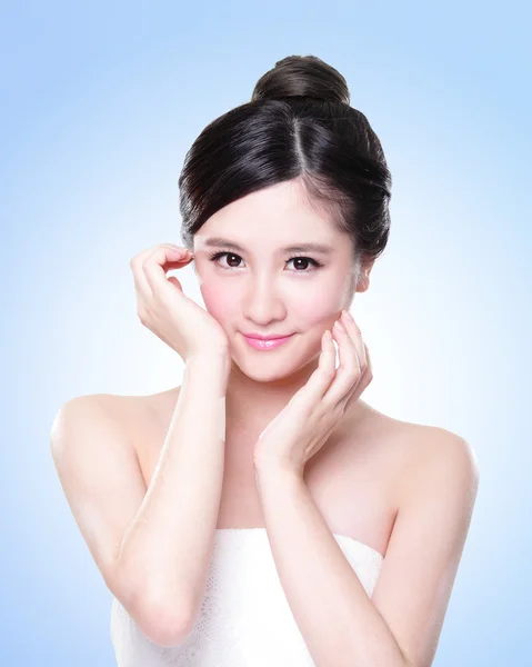 Attractive Skin care woman face — Stock Photo, Image