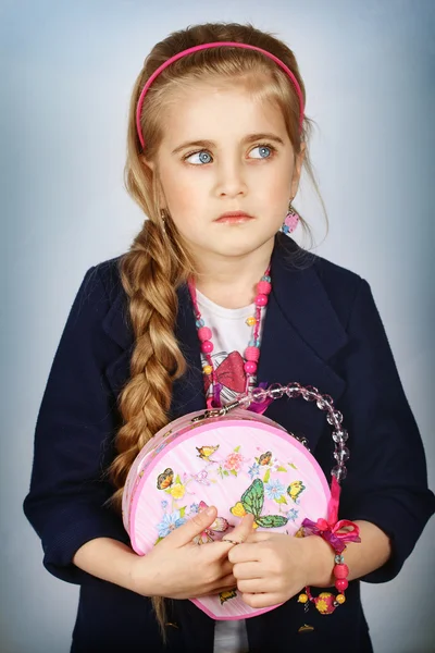 Portrait of caucasian little pretty girl looking to the left side — Stock Photo, Image