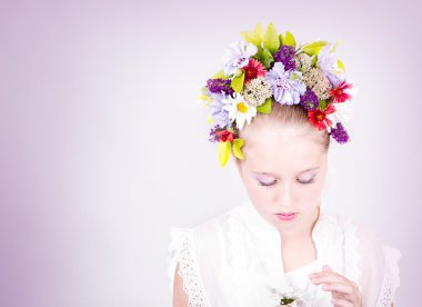 kız ya da saç çiçeklerle teen