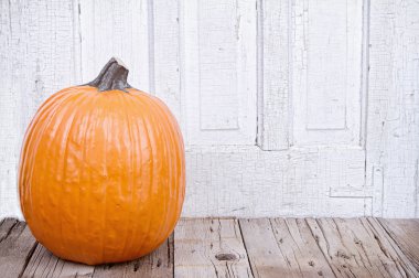 ahşap tahta üzerinde kabak