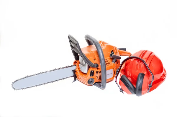 Mechanical gasoline powered chainsaw with protective gear and accessories, isolated on white — Stock Photo, Image
