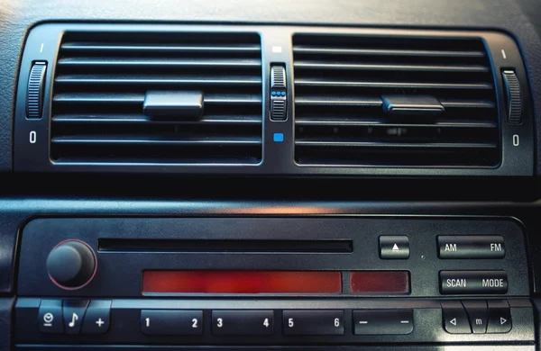 Ar condicionado e sistema de ventilação do carro com detalhes do modo — Fotografia de Stock