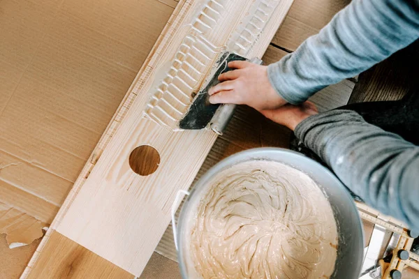 Installing Wooden Hardwood Floor Detail Man Hands Holding Wooden Tile — Fotografia de Stock