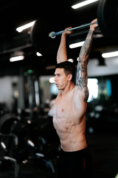 Atleta Profissional Trabalhando Fora Usando Barbell Ginásio — Fotografia de Stock