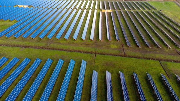 Hintergrund Von Photovoltaik Modulen Für Erneuerbare Energien — Stockfoto