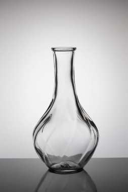 Boş likör şişesi. İçecek Ürünleri .