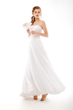 güzel gelin portresi. gelinlik. buket çiçek