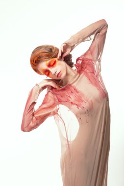 Glamour. parlak yakut makyaj ile güzel bir kadın. yaratıcılık