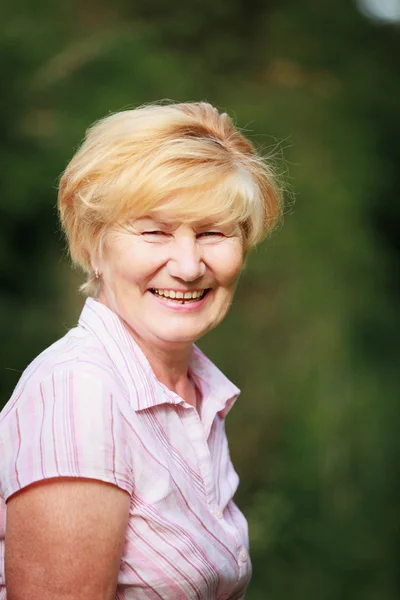 Expression & Positive Emotions. Amiable Old Woman with Beaming Toothy Smile — Stock Photo, Image