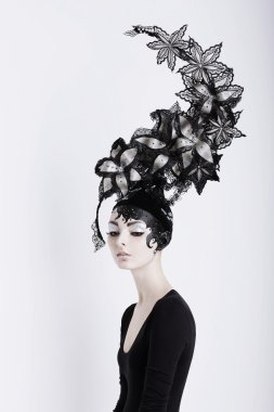 yaratıcı bir konsept. Sanat muhteşem headdress futuristik kadın portresi