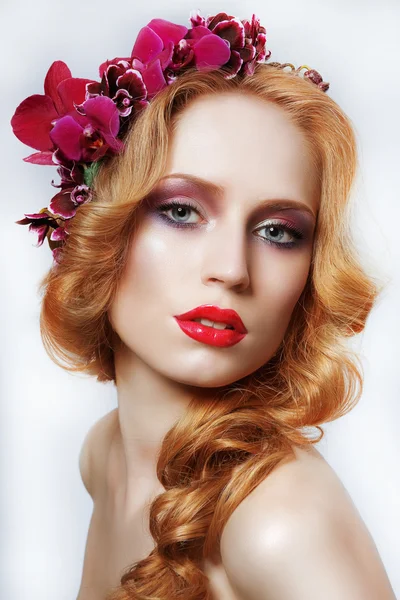 Exquisite Auburn Woman with Wreath of Flowers and Tress — Stock Photo, Image