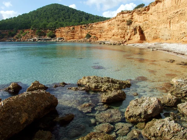 Praia Sa Caleta em Ibiza, Espanha — Fotografia de Stock